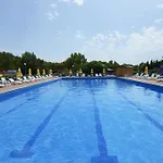 假日公园 Villaggio Le Palatine 梅坦蓬托